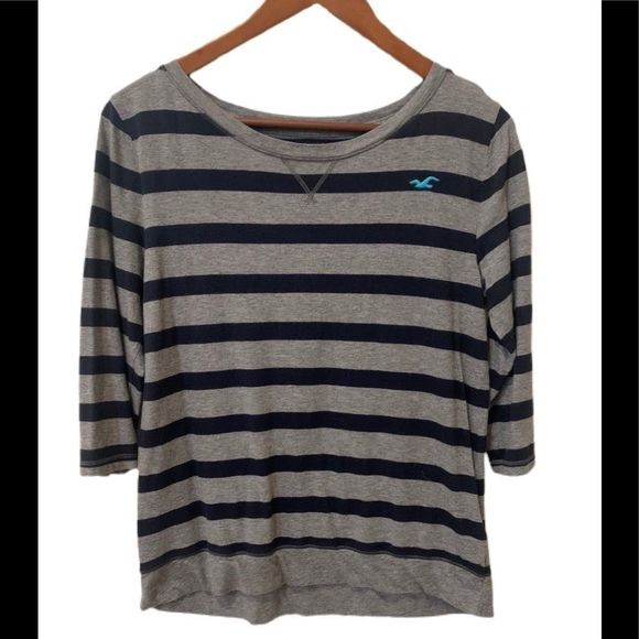 Hollister Tops - Hollister 3/4 length sleeve shirt Medium